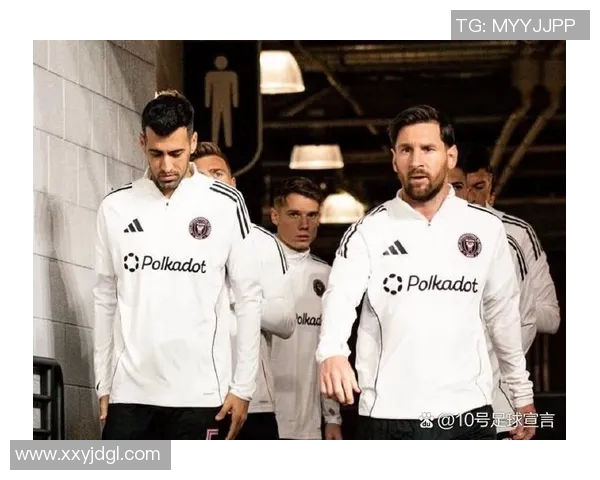 足球明星纷纷送上祝福祝贺梅西再创辉煌成就与传奇生涯