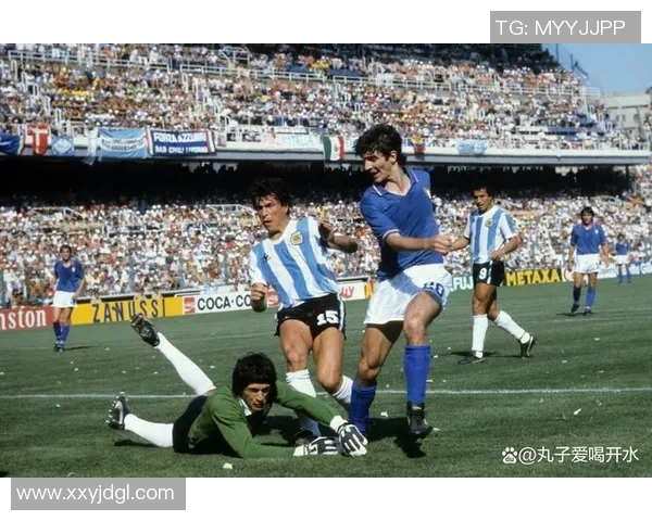 回顾意大利足球历史上的传奇明星们与他们的辉煌成就